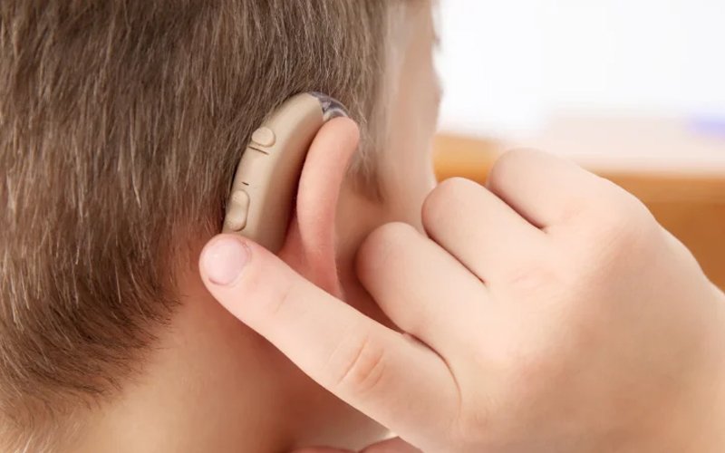 HOW TO TELL IF YOUR HEARING AIDS ARE OUTDATED